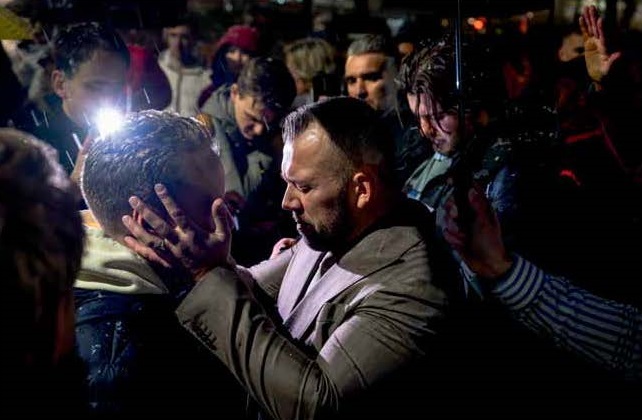 Religieuze samenkomst of evenement? Gemeente Tilburg verslikt zich in Tom de Wal