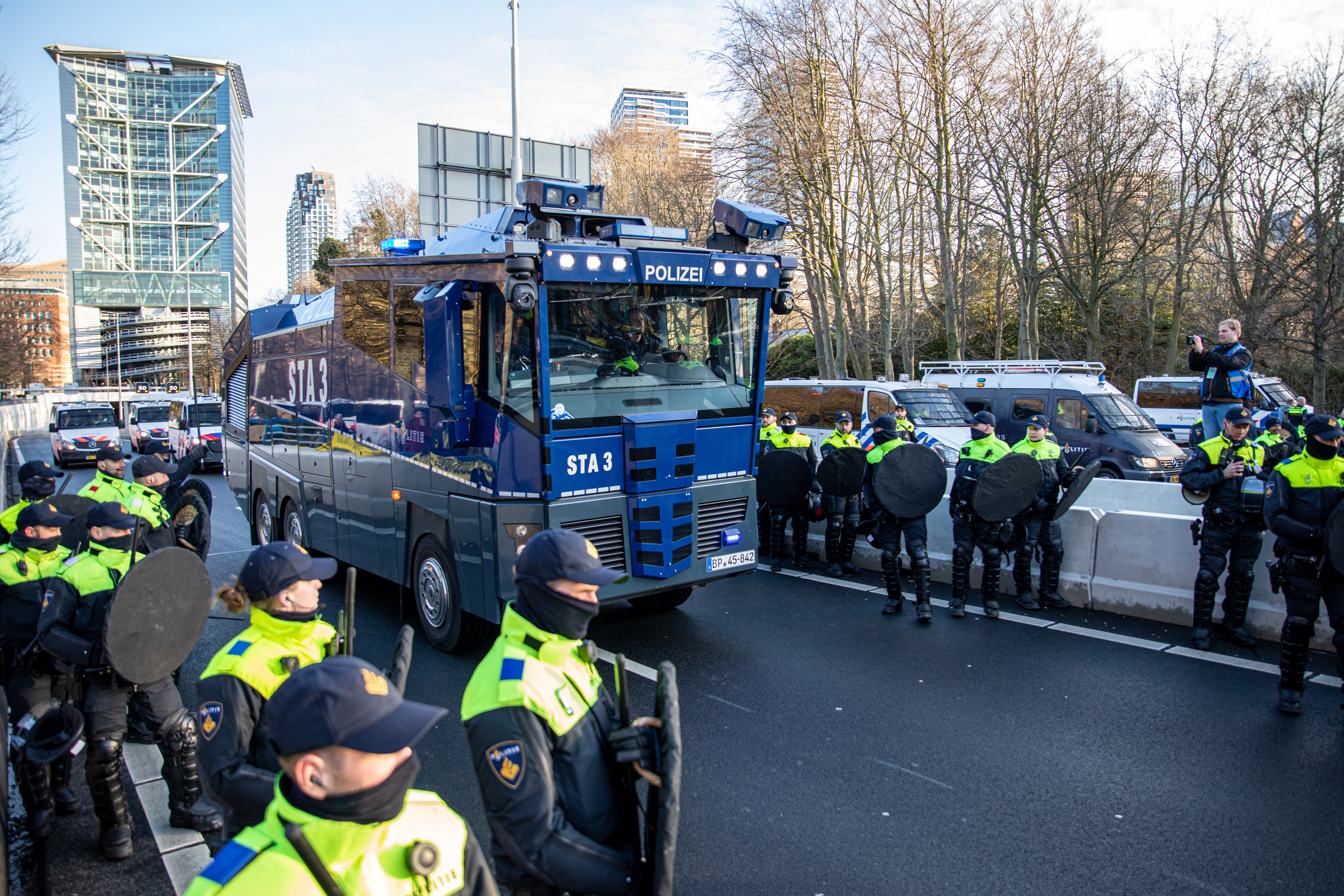 De inzet van Duitse waterwerpers in Den Haag