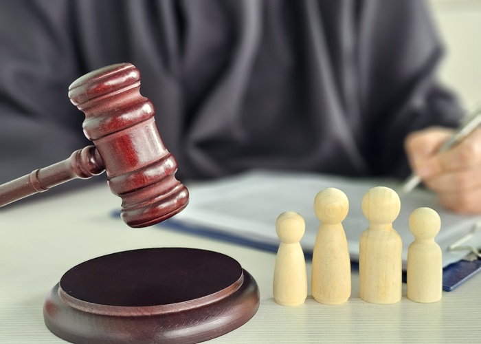 Mishandeling Vlaardings meisje. Corrigerend ingrijpen door de kinderrechter nodig